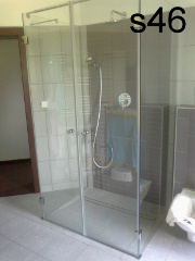 Reference koupelny sprchové kouty a zástěny SKLOmat