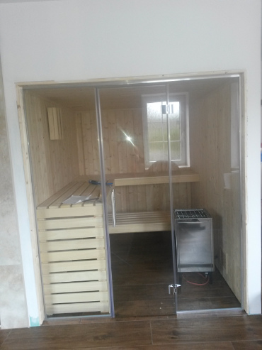Referencie sklenená sauna - stena a dvere